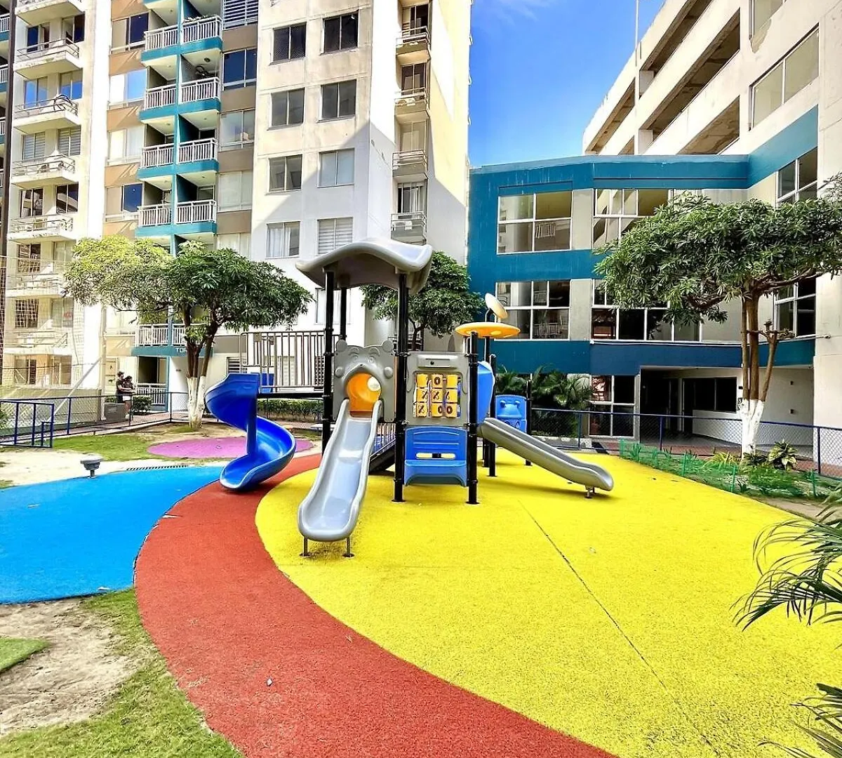 Moderno Apartamento Con Piscina Barranquilla  Colombia
